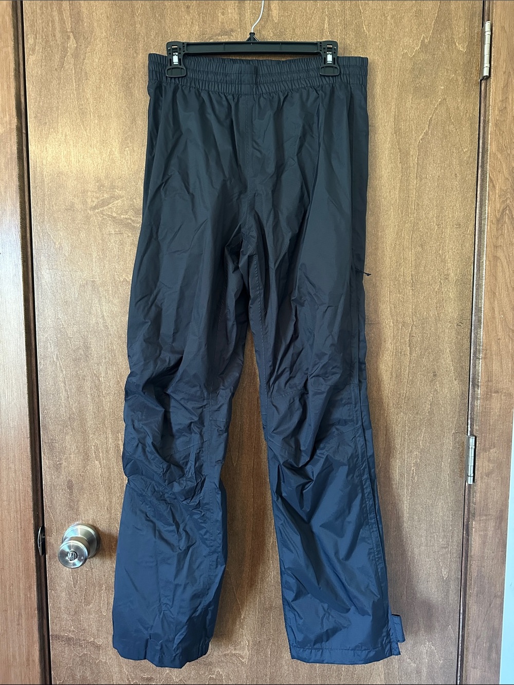 NWOT Men’s Columbia Windbreaker Pants - Black